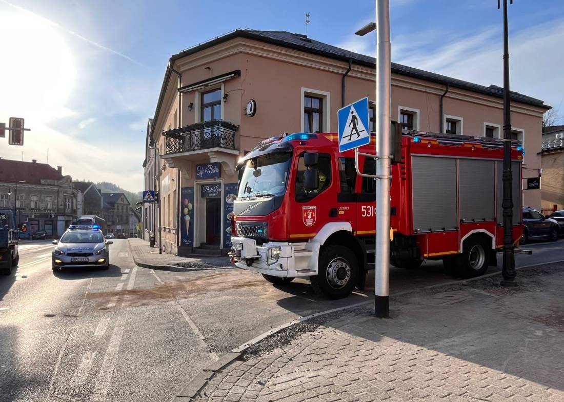 Kolizja w centrum Suchej Beskidzkiej.