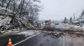 83 interwencje związane z silnymi opadami śniegu