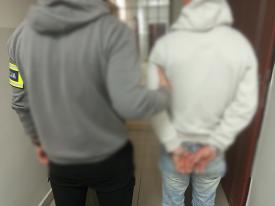 Kontrola na DK28 zakończyła się zatrzymaniem. Kierowca miał trzy aktywne zakazy prowadzenia pojazdów.
