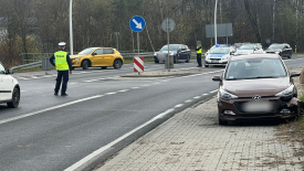 Sucha Beskidzka - Kolizja dwóch samochodów na skrzyżowaniu.