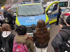 Uczniowie z Jachówki z wizytą w suskiej komendzie Policji.