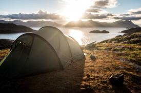 Jak przygotować się do weekendu pod namiotem?