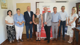 Ewa Kozina pokieruje Zespołem Szkół im. W. Witosa w Suchej Beskidzkiej.