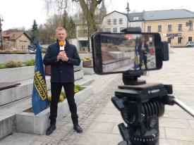 Konfederacja krytykuje system kaucyjny. Konferencja prasowa w Suchej Beskidzkiej.
