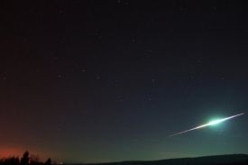 Meteor spowodował jasny rozbłysk na niebie