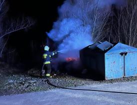 Pożar kontenera na śmieci w Palczy.