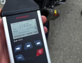 Mucharz: motocyklista zatrzymany przez wadowicką drogówkę. 2600 zł mandatu i 12 punktów karnych!