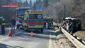 Poważny wypadek w Jordanowie, droga całkowicie zablokowana.
