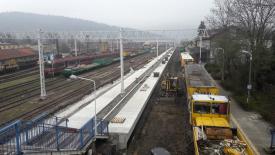 Trwa modernizacja stacji kolejowej w Suchej Beskidzkiej