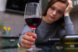 Wszywka Alkoholowa – skuteczny sposób na alkoholizm