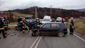 Wypadek w Bystrej Podhalańskiej. Cztery osoby przewiezione do szpitala