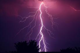 Ostrzeżenie meteorologiczne dotyczące wystąpienia burzy. 
