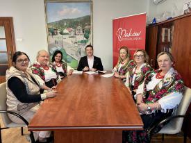 Ponad 100 tys. zł na kulturę i inicjatywy społeczne w gminie Maków Podhalański. Podpisano umowy!