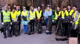 Mieszkańcy i pracownicy Gminy Bystra-Sidzina wzięli udział w akcji &quot;Posprzątajmy Małopolskę na wiosnę&quot; 