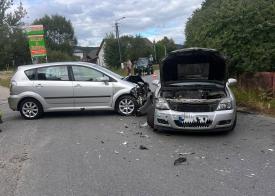 Kolizja pojazdów osobowych w Kukowie. 