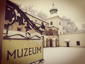 Komunikat Muzeum Miejskiego w Suchej Beskidzkiej.