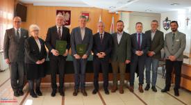 Podpisano umowę na budowę trzech bloków w Suchej Beskidzkiej.