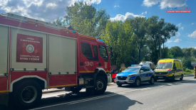 Zderzenie motocykla z Mercedesem w Suchej Beskidzkiej. Kierujący jednośladem trafił do szpitala.