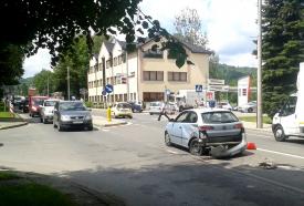 Sucha Beskidzka: Kolizja trzech pojazdów