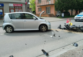 Zdarzenie drogowe w Suchej Beskidzkiej. Na miejscu pracują służby!