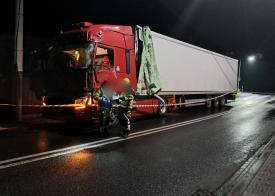 Maków Podhalański: Groźne zdarzenie na DK28. Dwie ciężarówki zderzyły się w nocy.