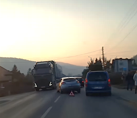 Kolizja samochodowa w Makowie Podhalańskim. 
