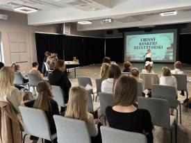 Młodzi mistrzowie słowa na scenie w Stryszawie.