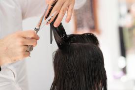Salon fryzjerski – jak przyciągnąć klientów?