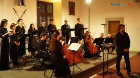 Zespół Cracow Singers &amp; Players wystąpił w Zamku Suskim. (foto/video)