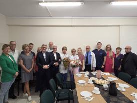 Po 24 latach kierowania oddziałem dr Lucyna Gruca-Banaś przechodzi na emeryturę.