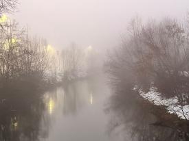 Mglista noc przed nami. Wydano ostrzeżenie meteorologiczne.