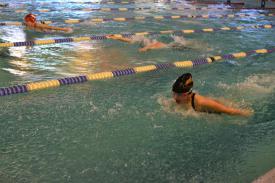 Sucha Beskidzka - Kolejna odsłona programów „Pływanie dla zdrowia” i „Jesteśmy nadal aktywni”.