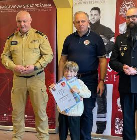 Strażacy oczami młodych artystów. Znamy laureatów strażackiego konkursu plastycznego.