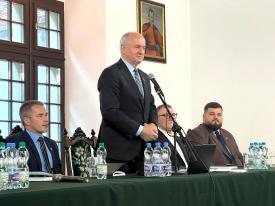 Mieszkańcy Suchej Beskidzkiej pytali o inwestycje, drogi i codzienne problemy. W suskim zamku rozpoczął się cykl spotkań.