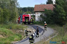 Pożar domu w Zembrzycach. Dwie osoby poszkodowane