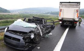 Samochód ciężarowy zderzył się z fiatem w Tarnawie