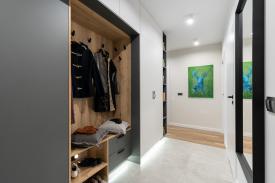 Meble do garderoby – stwórz dzięki nim funkcjonalną przestrzeń do przechowywania ubrań!