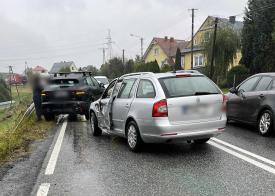 Jordanów: Kolizja dwóch samochodów na DK28 – utrudnienia w ruchu.