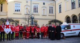 „Służyć miłością i gotowością”. Poświęcenie samochodu dla Koła PCK w Lachowicach