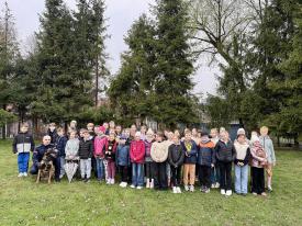 Uczniowie suskiej Jedynki z wizytą w komendzie policji.