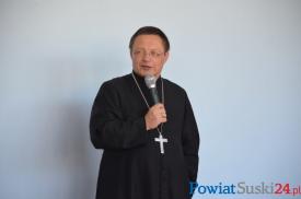 Biskup Grzegorz Ryś z wizytą w stryszawskim gimnazjum