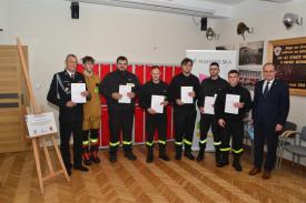 Sucha Beskidzka: Zmodernizowany garaż i nowe kwalifikacje druhów OSP.