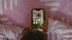 Konto bankowe dla dziecka a tradycyjne skarbonki – co lepiej uczy oszczędzania?