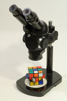 Mikroskopy – przydatne przyrządy w domu i w szkole
