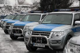 Nowe samochody osobowo-terenowe dla małopolskiego garnizonu Policji