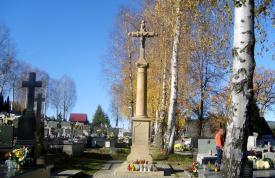 Sucha Beskidzka: 150-letni kamienny krzyż został odnowiony
