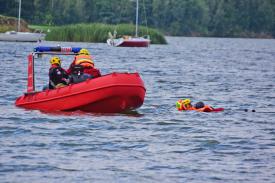 Wakacje na półmetku – służby doskonalą swoje umiejętności na Jeziorze Mucharskim!