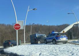 Kolizja samochodowa w Suchej Beskidzkiej. 