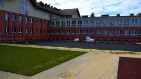 Sucha Beskidzka: Modernizacja boiska przy Szkole Podstawowej nr 1 na ukończeniu