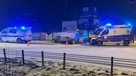 Zderzenie dwóch samochodów w Suchej Beskidzkiej na DK28.